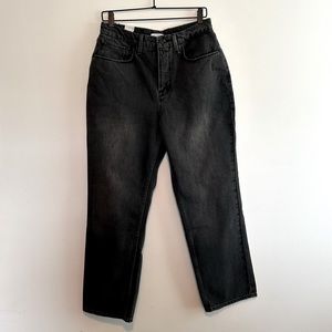 Good American Faded Black Duster Leg Straight Jean Size 30